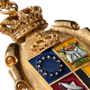 Фото Нагрудный знак «AB UNO DISCENT OMNES»